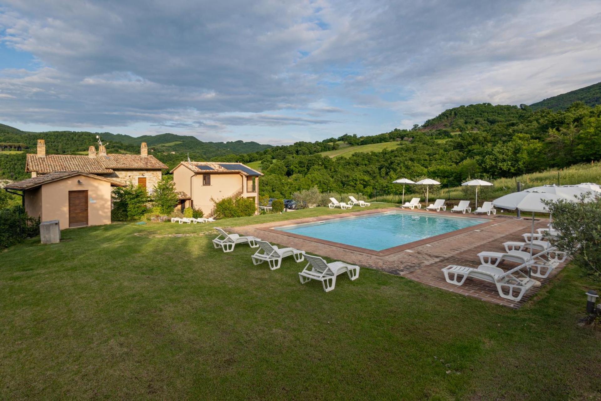 Relais Parco Del Subasio Villa Piano Delle Pieve Eksteriør billede
